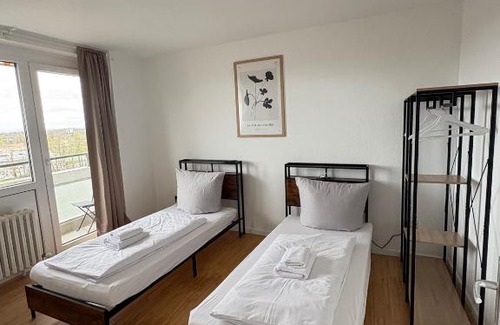 Ludwigshafen-Friesenheim Apartamento | Monteurs Wohnung über den Dächern der Stadt