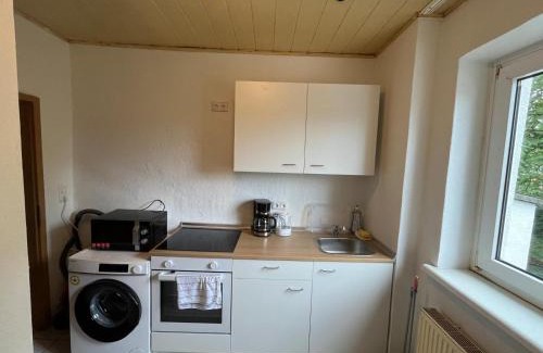 Neumuenster Apartamento | Monteurswohnung mit Durchgangszimmer nähe Innenstadt
