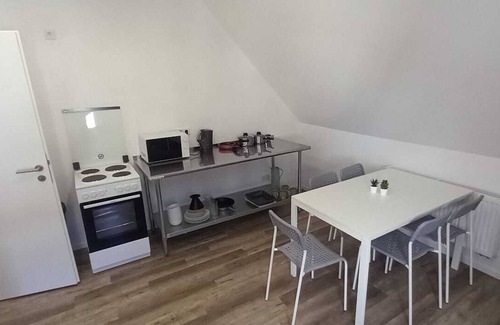 Osnabrueck Apartamento | Monteurzimmer mit Fast Wlan, Einzelbetten, Smart TV je Zimmer, Osnabrück