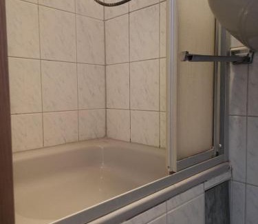 Waldbronn Casa | Monteurzimmer - Waldbronn