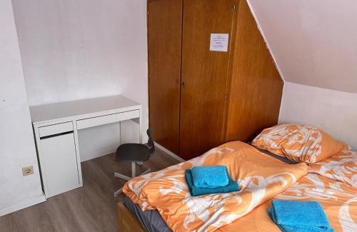 Usseln Apartamento | Monteurzimmer Zimmer + WC