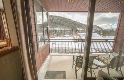 Lakeside Village Condominio | Montezuma 1763