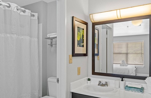 North Burnet Apartamento | Monthly Discounts! Modern, Cozy Studio near Domain and UT Austin