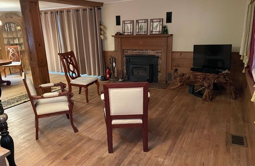 Holland Casa | Monthly Holland Center. Fabulous LARGE House. Walk bike & hike from home.