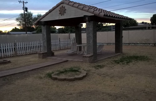 Midtown Casa | Casa 2BR / 1BA Cerca del centro y del corredor Camelback