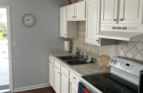 Roberta Heights Casa | Monthly specials !!Steps from the beach - PET FRIENDLY!