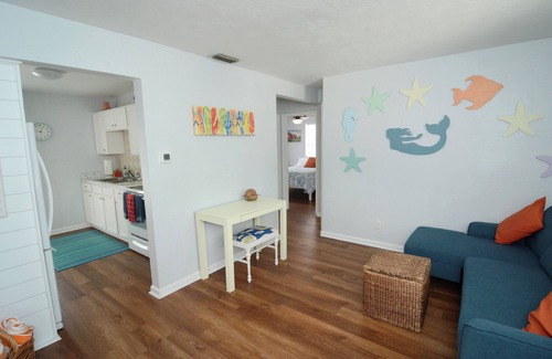 Roberta Heights Casa | Monthly specials !!Steps from the beach - PET FRIENDLY!