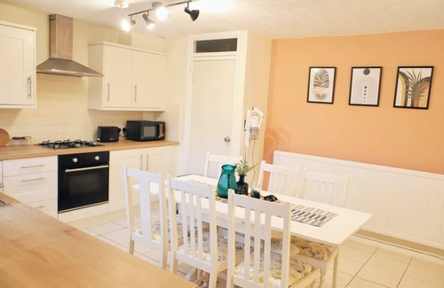 Holbeck Casa | Monthly Stay Discount - Homevy Leeds