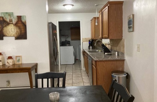 Raleigh Casa | MONTHLY STAYS 10BR Cabin-Style Home – Secluded Compound with abundant parking