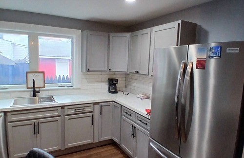 Ampere Apartamento | Monthly Stays: 2BR apartment 8 Min Walk from NJ Transit Train to NYC