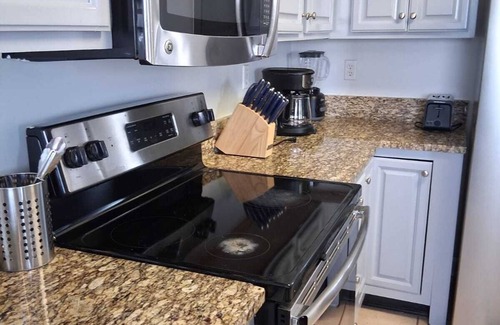 Cordova Casa | MONTHLY STAYS-Spacious 6BR Home with Pool & Game Area