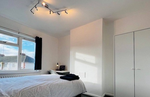 Wyken Apartamento | MonthlyOffers|7Guests|Business