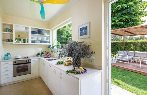 Forte dei Marmi Villa | Monti di Luna, villa elegante y confortable