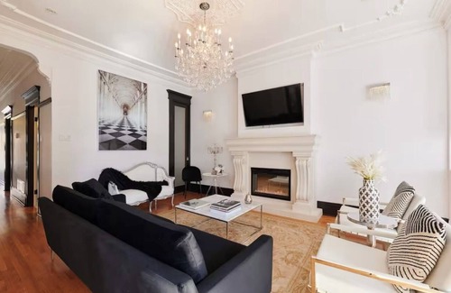 Little Italy Casa | Montréal Spacious Elegant 4BR Villa House Comfy 4 Family & Groups