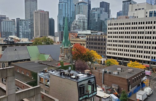 Downtown Montreal Apartamento | Montreal at a Glance