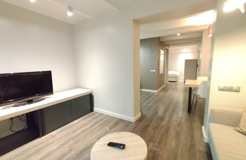 La Sagrada Familia Apartamento | Montserrat Apartments by gaiarooms