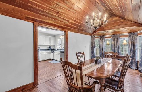 Columbus Casa | Monty's Place by OneHometown Getaways