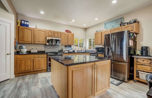 Monument Casa | Monument Gym| Trails & Lake |Dog Friendly, Hot Tub
