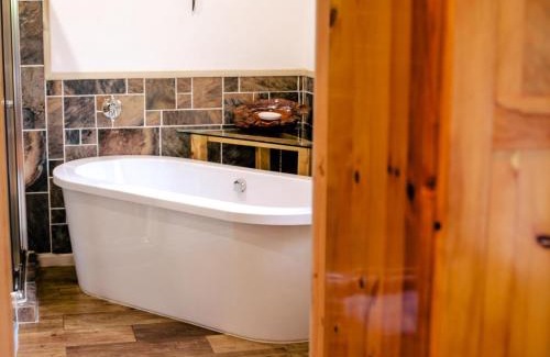 Monzi SH Casa | Monzi Safari Lodge