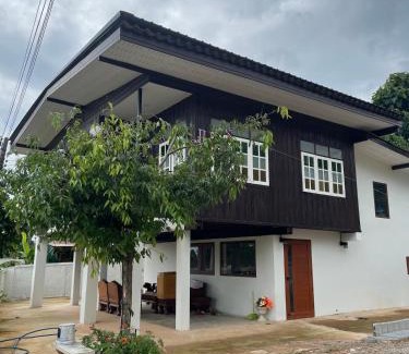 Mae Lao Casa | Moo Haus