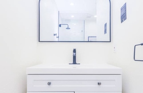 Huntington Beach Apartamento | Moody D2 - Cozy Private Room