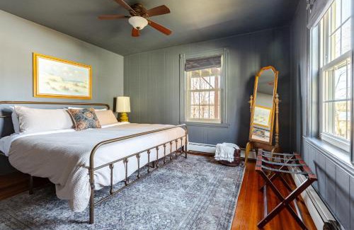 Salem Apartamento | Moody Salem Home Away From Home