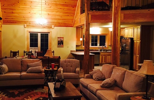 Dundee Casa | ¡El lodge junto al lago New Moon Lake MS es perfecto para una escapada en familia o en pareja!