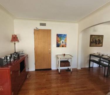 Crescent Lake Apartamento | Moon Lakeview Apt at Crescent Lk