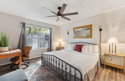Savannah Casa | Moon River District, Updated! Wistful Washington
