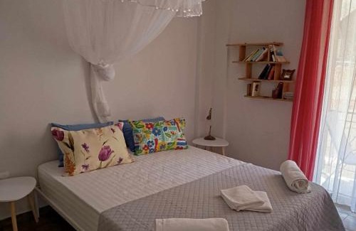 Aegina Town Apartamento | Moon River