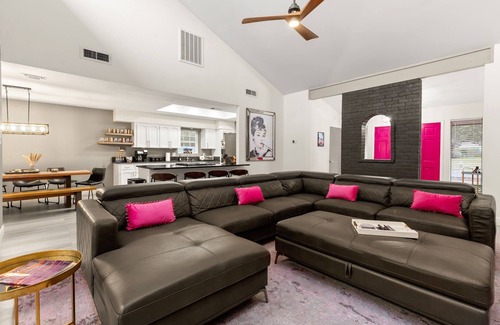 North San Antonio - SAT Casa | Moon River Luxury: Hot Tub, Pool & New Game Room