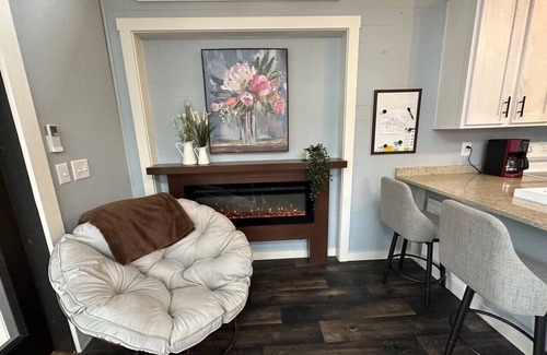 Mentone Casa | Moon River Mentone 2-A Riverfront Tiny Home