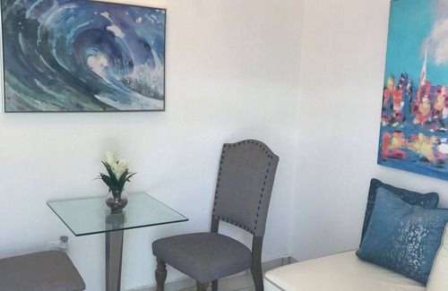 Eleanor Roosevelt Apartamento | Moon Roosevelt Downtown local-urban humble area 1-bedroom apartment in San Juan