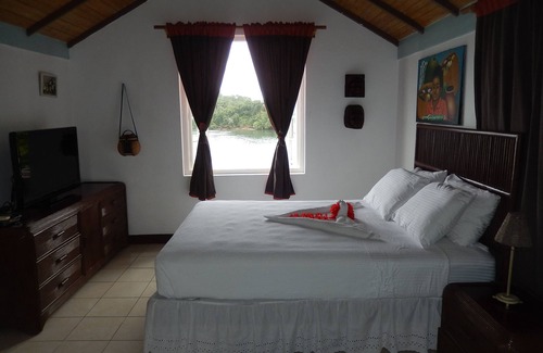 Port Antonio Hotel | Moon San Villa at the Blue Lagoon