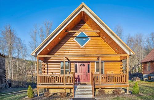White Oak Lodge Casa | Moondance Cabin-Enjoy Your Journey To The Smokies!