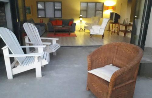 Sandbaai Casa | Moondust near the ocean, food and wine