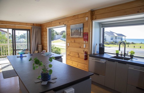 Pukehina Casa | Mooney Manor Pukehina