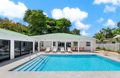 Sunset Crest Casa | Moonflower home by Bluescape