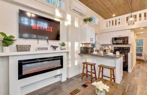 Mentone Casa | Moonlight at Mentone with Free Internet!