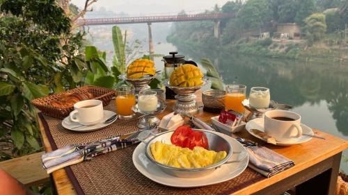 Luang Prabang Hotel | Moonlight Champa Riverview