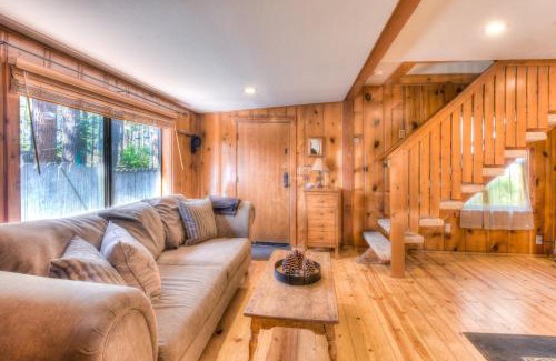 Kings Beach Casa | Moonlight Cove w Grill Tahoe Beach Next Door