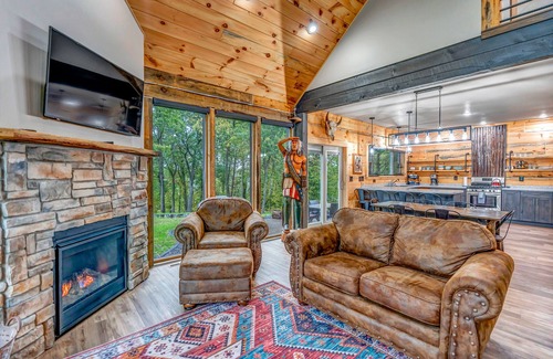 De Soto Cabina | Moonlight Ridge Sleeps 6 HOT TUB