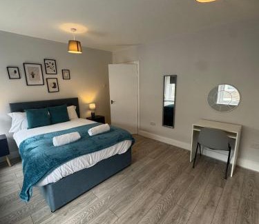 Cathays Casa | Moonlight Stays - 2bd House, up to 6ppl