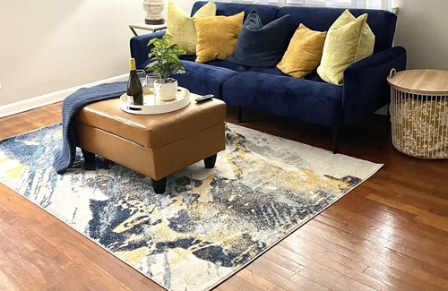 Lindbergh Apartamento | Moonlight Suite King Bd Free Parking Fast Wifi Pool Full Kitchen Near Hospitals