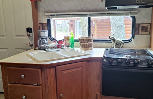 Columbia Casa | Moonlight (Tiny home - Camper conversion)