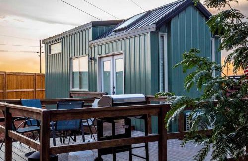 Apple Valley Casa | Moonrise Tiny Home