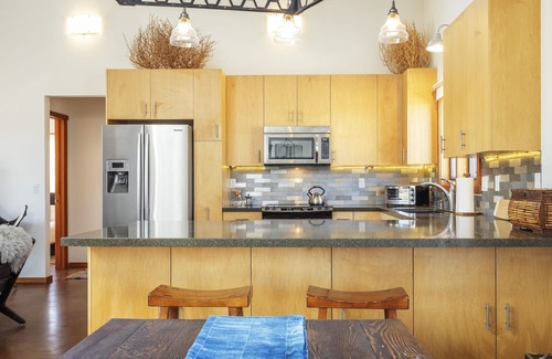Joshua Tree Casa | Moonview Modern Hot Tub, Bbq & Private Pool 2 Bedroom Home by RedAwning