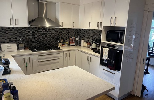 Moorabbin Casa | Moorabbin Family Retreat 10 mins from the beach