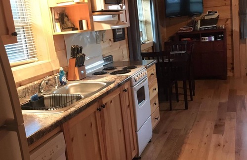 Tryon Cabina | Moore Road Cabin 3 Pet Friendly Horse Lovers delight