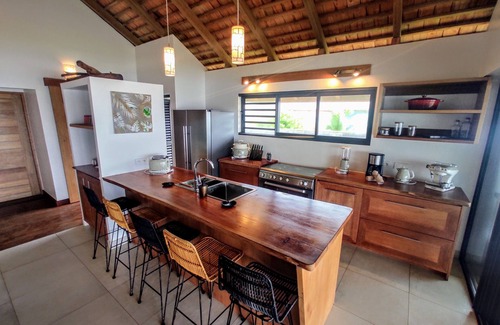 Temae Chalet De Esquí | MOOREA - Fare Coraline Right